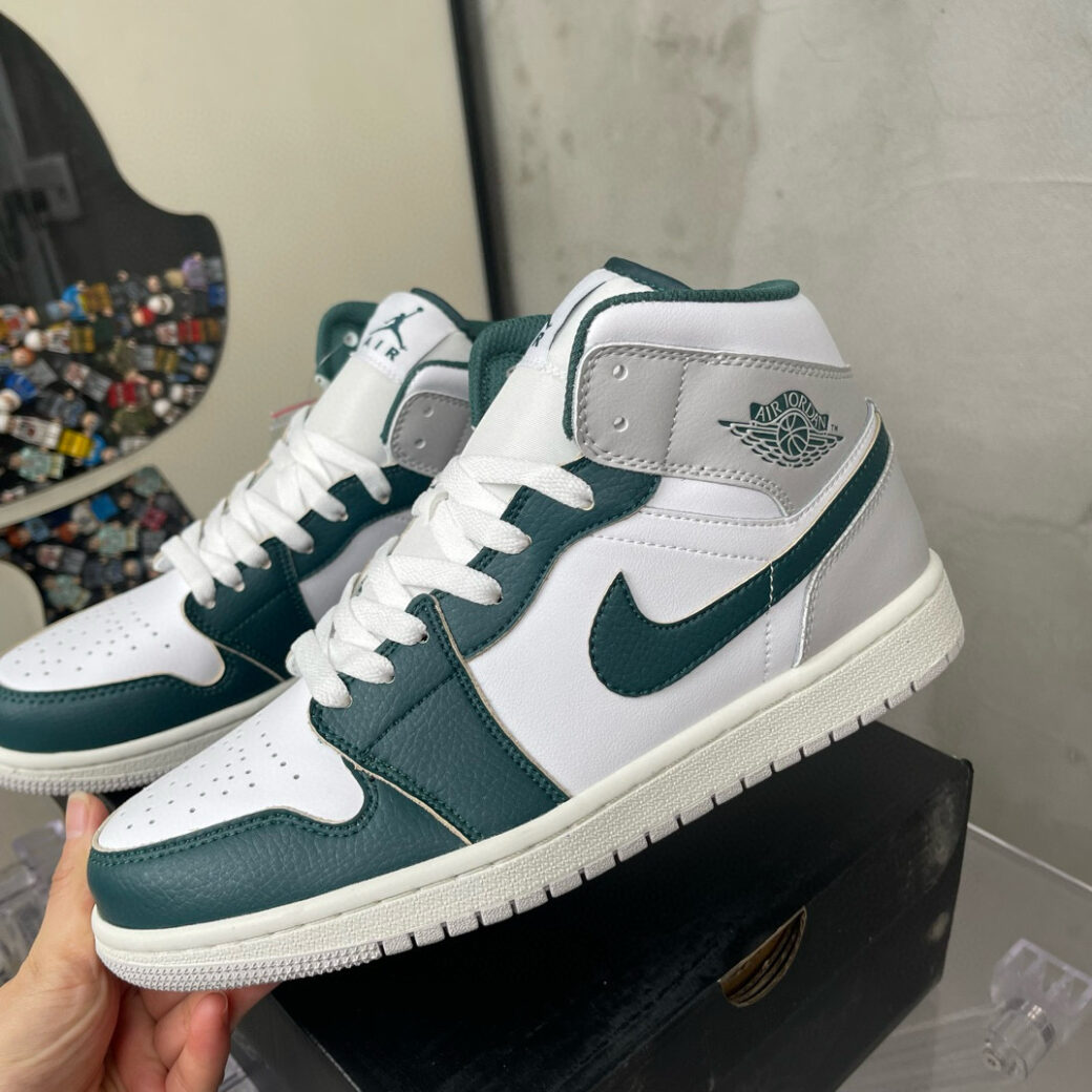 Air Jordan 1 Mid Shattered - Image 6