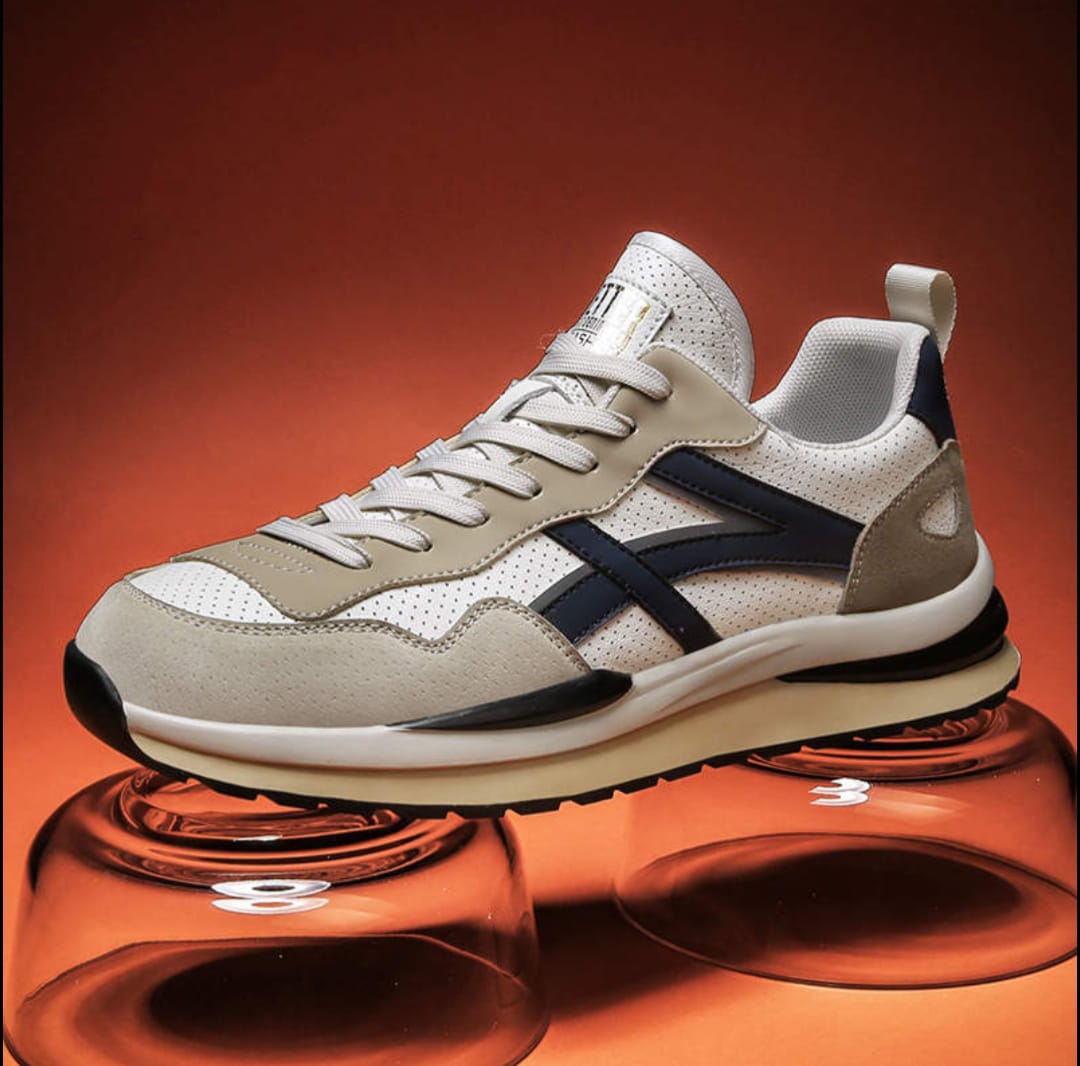RETROSTRIDE Classic Sneakers - Image 3